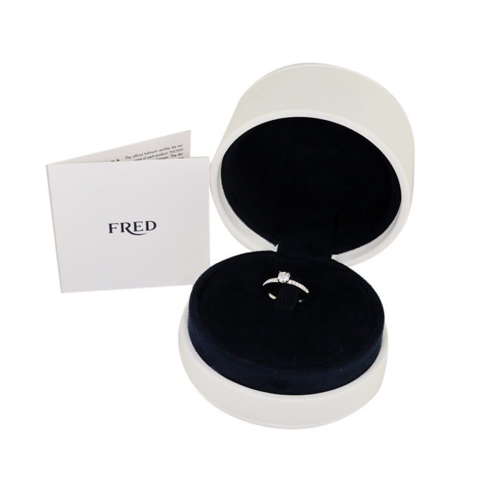 Anello Fred Delphine in platino e diamanti - Detail D2