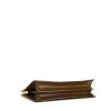 Bolso de mano Celine Clasp en cuero marrón - Detail D4 thumbnail