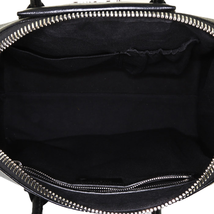 Givenchy  Antigona medium model  handbag  in black leather - Detail D3