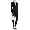 Hermès Kelly 28 cm handbag in white ostrich leather - Detail D1 thumbnail