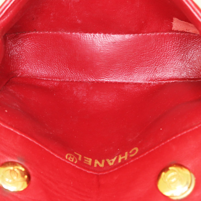 Chanel  Mini Timeless shoulder bag  in red quilted leather - Detail D2
