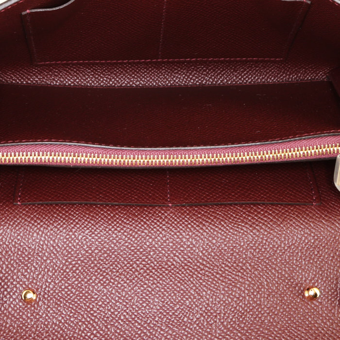 Bolso bandolera Hermès Kelly To Go en cuero epsom color burdeos - Detail D3