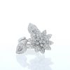 Articulated Van Cleef & Arpels Lotus ring in white gold and diamonds - 360 thumbnail