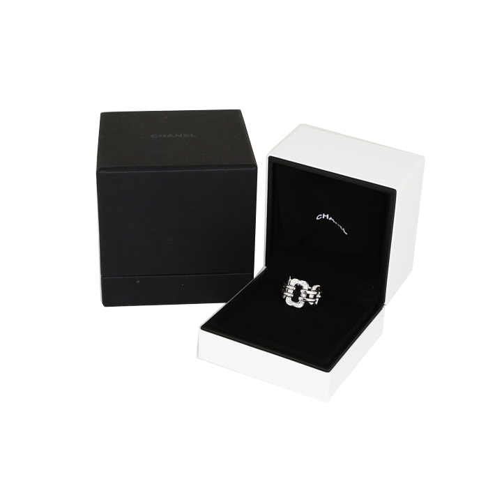 Anello Chanel Première in oro bianco,  onice e diamanti - Detail D2