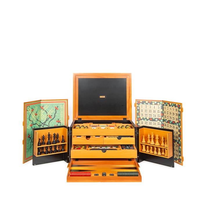 Pomellato & Pierluigi Ghianda, "La scatola dei giochi", rare game box in pearwood and blackened pearwood, limited edition, signed and numbered, designed in 1982 - 00pp