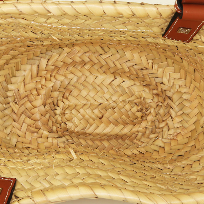 Bolso Cabás Loewe Basket bag modelo pequeño en raffia beige y cuero color oro - Detail D2