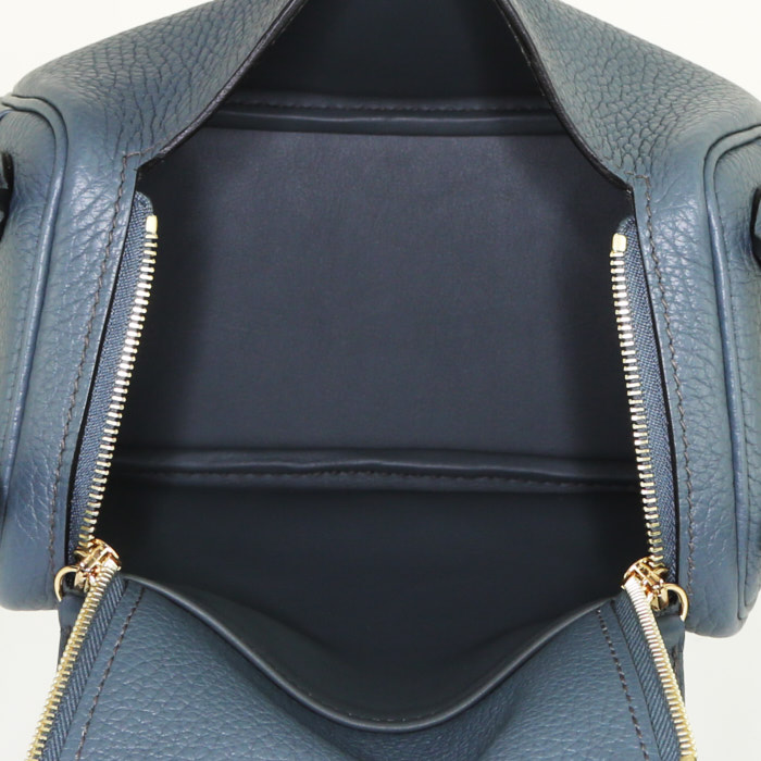 Sac à main Hermes Lindy mini en cuir togo Bleu Orage - Detail D2
