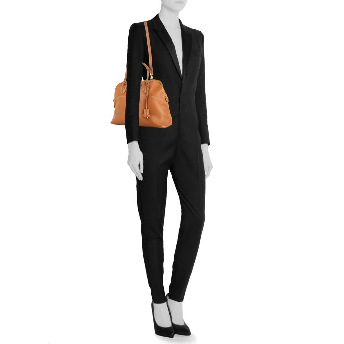 Bolso de mano Hermes Bolide 35 cm en cuero Courchevel color oro - Detail D2