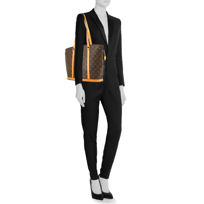 Louis Vuitton Babylone shopping bag in brown monogram canvas and natural leather - Detail D1