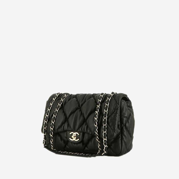 Chanel   handbag  in black quilted leather