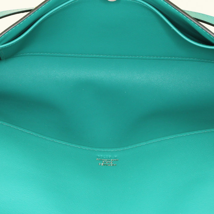 Pochette Hermès Kelly Cut in pelle Swift verde - Detail D2