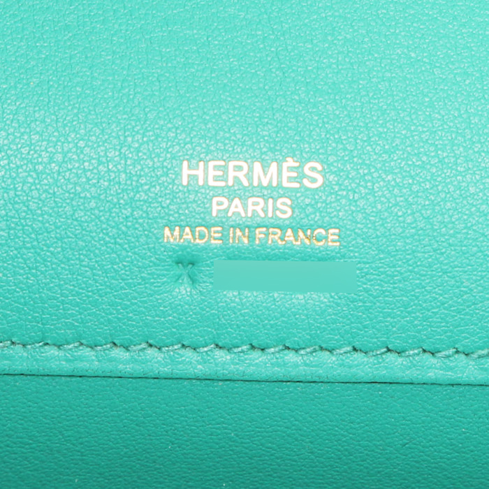 Hermès Kelly Cut pouch in green Swift leather - Detail D3