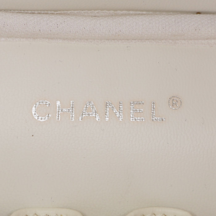 Beauty Chanel in pelle rosa - Detail D3