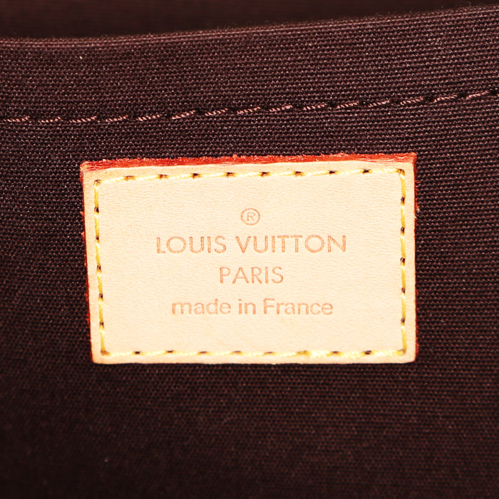Sac à main Louis Vuitton Rosewood en cuir verni monogram violet et cuir naturel - Detail D3