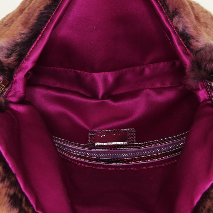 Borsa Fendi Baguette in pelliccia sintetica marrone e rosa e pelle rosa - Detail D2