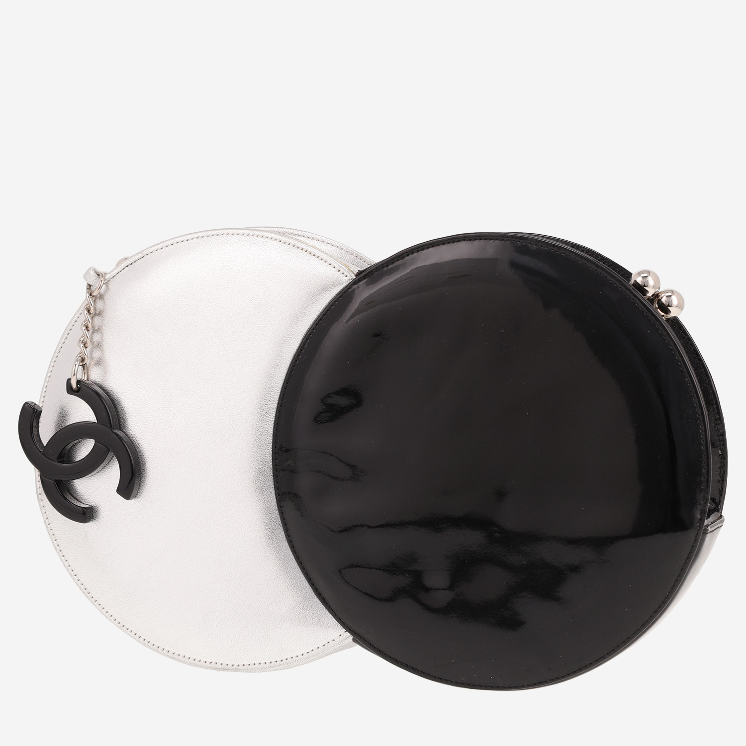 Chanel Editions Limitées pouch in black patent leather and silver leather