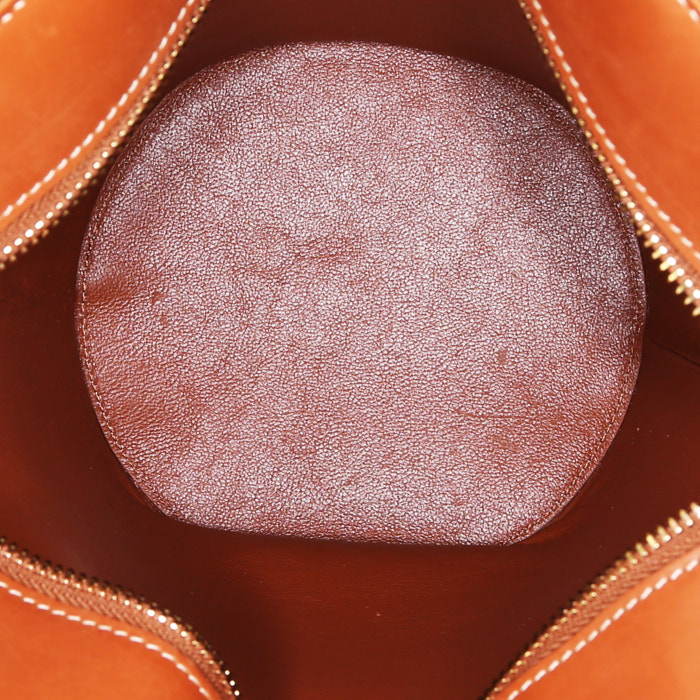 Bolso Celine Crécy en cuero liso color coñac - Detail D2