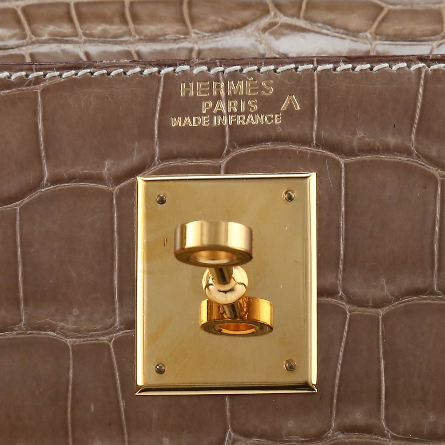 Borsa Hermès  Kelly 32 cm in coccodrillo marino beige - Detail D9