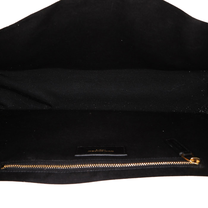 Sac bandoulière Saint Laurent Enveloppe en cuir matelassé chevrons blanc-cassé - Detail D3