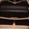 Bolso de mano Louis Vuitton  Capucines BB en cuero granulado beige y piel de pitón gris - Detail D3 thumbnail