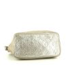 Louis Vuitton Handbag in silver monogram leather - Detail D4 thumbnail