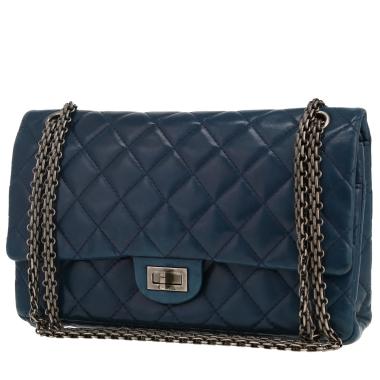 Chanel  Chanel 2.55 handbag  in navy blue quilted leather