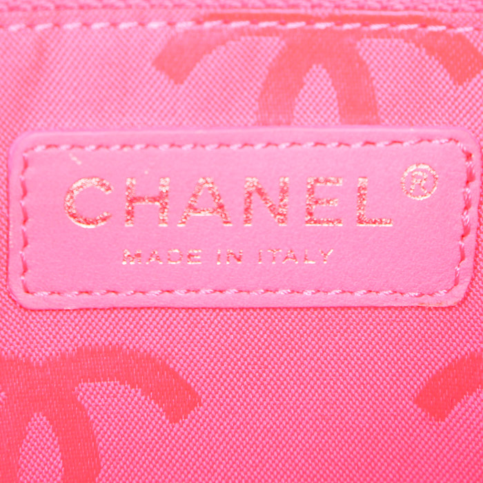 Sac cabas Chanel  Cambon en cuir matelassé noir - Detail D3