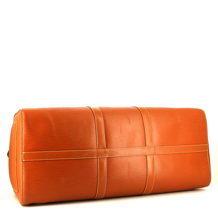 Sac de voyage Louis Vuitton Keepall 50 cm en cuir épi gold - Detail D4