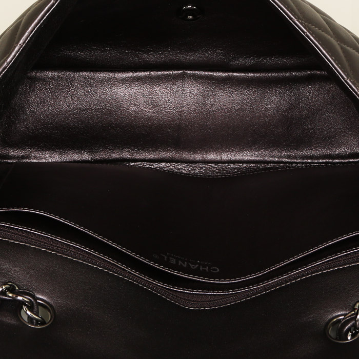 Borsa Chanel Timeless Jumbo in pelle trapuntata grigio scuro - Detail D3