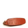 Louis Vuitton Lussac handbag in fawn epi leather - Detail D4 thumbnail
