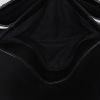 Bolsito de mano Givenchy en cuero negro y blanco - Detail D2 thumbnail