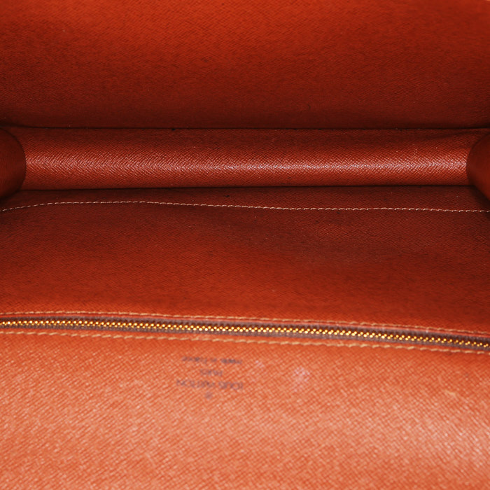 Sac bandoulière Louis Vuitton en toile monogram enduite et cuir lisse marron-havane - Detail D3
