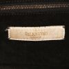 Valentino Rockstud shoulder bag in black grained leather - Detail D4 thumbnail