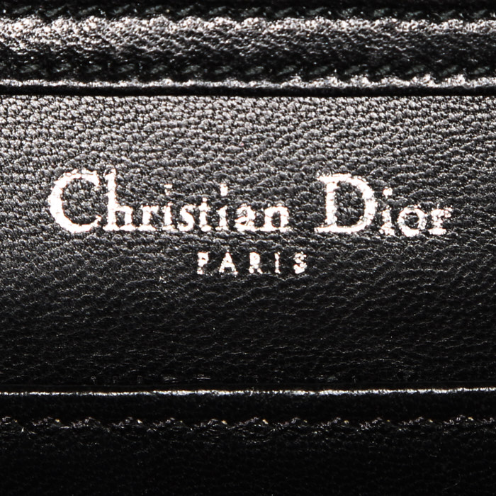 Sac bandoulière Dior Diorama mini en cuir noir - Detail D3