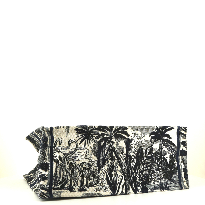 Sac cabas Dior Book Tote grand modèle en tissu brodé bleu et blanc - Detail D4