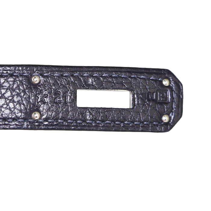 Hermes Kelly 32 cm handbag in indigo blue togo leather - Detail D5