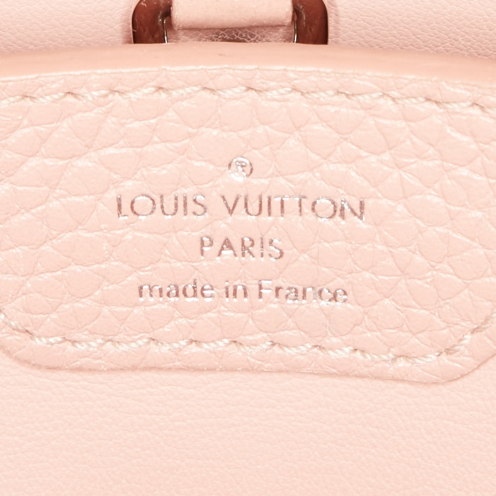 Louis Vuitton  Capucines BB shoulder bag  in powder pink grained leather - Detail D4