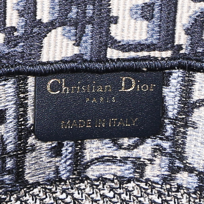 Dior Book Tote small model shopping bag in blue and beige monogram canvas - Detail D3