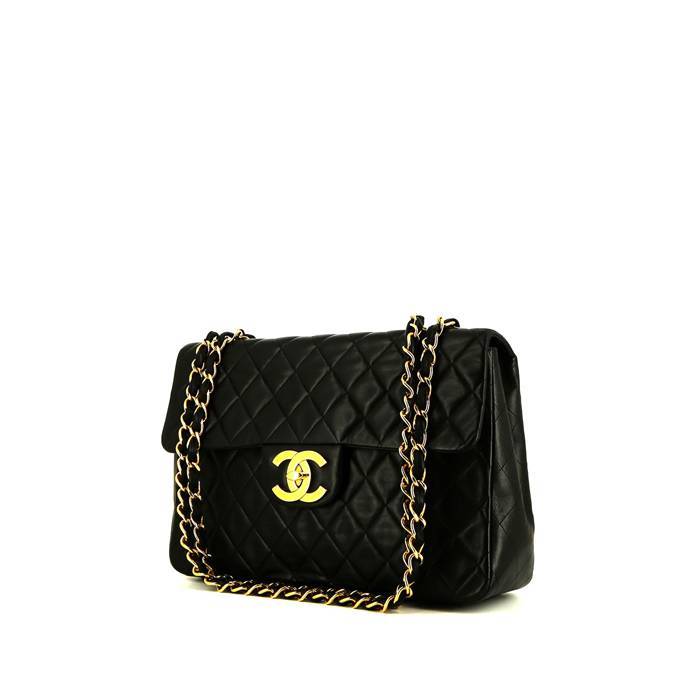 Chanel Timeless handbag in black quilted leather - 00pp
