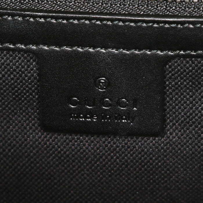 Gucci Messenger shoulder bag in anthracite grey "sûpreme GG" canvas and black leather - Detail D3