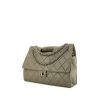 Bolso de mano Chanel  Chanel 2.55 Mademoiselle - Shop Bag en cuero acolchado gris - 00pp thumbnail