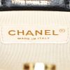 Bolso de noche Chanel en cuero acolchado negro - Detail D4 thumbnail