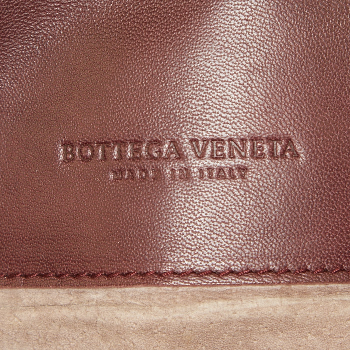 Bolso de mano Bottega Veneta Roma en cuero intrecciato marrón - Detail D3