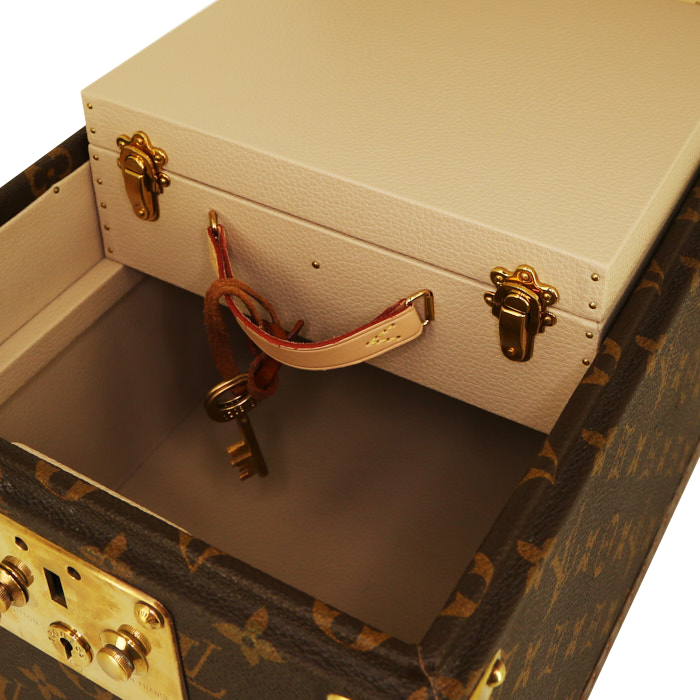 Louis Vuitton Vanity vanity case in brown monogram canvas and natural leather - Detail D4