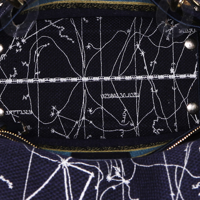Bolso de mano Dior  Lady Dior en lona azul marino - Detail D3