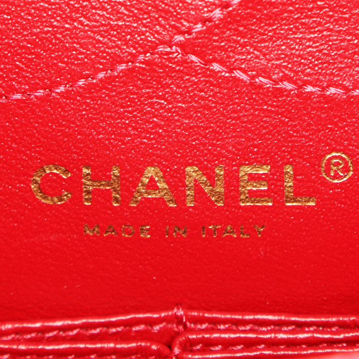 Chanel  Chanel 2.55 handbag  in red jersey canvas - Detail D4