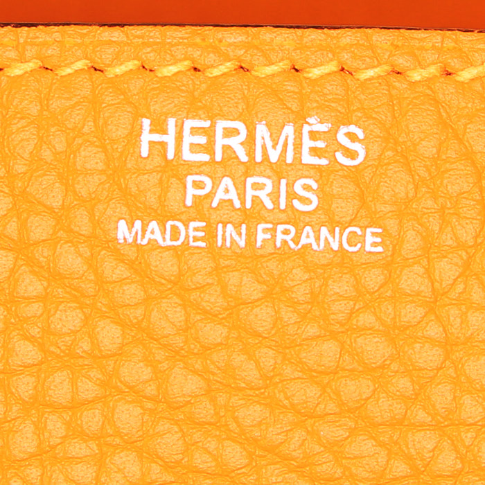 Hermès  Lindy 34 cm handbag  in orange leather taurillon clémence - Detail D3