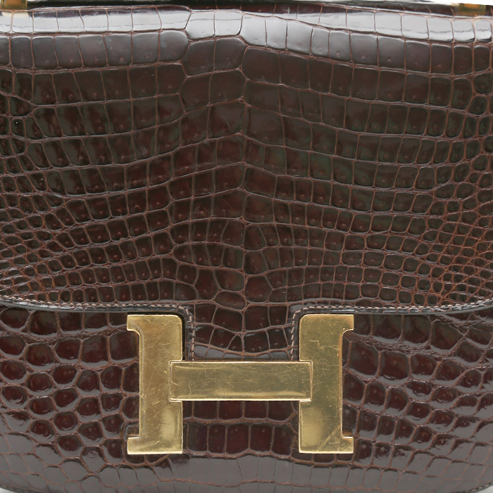 Sac à main Hermès  Constance en crocodile porosus marron-havane - Detail D1