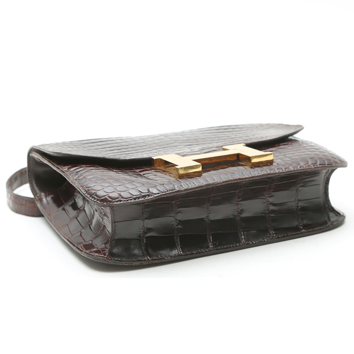 Sac à main Hermès  Constance en crocodile porosus marron-havane - Detail D4