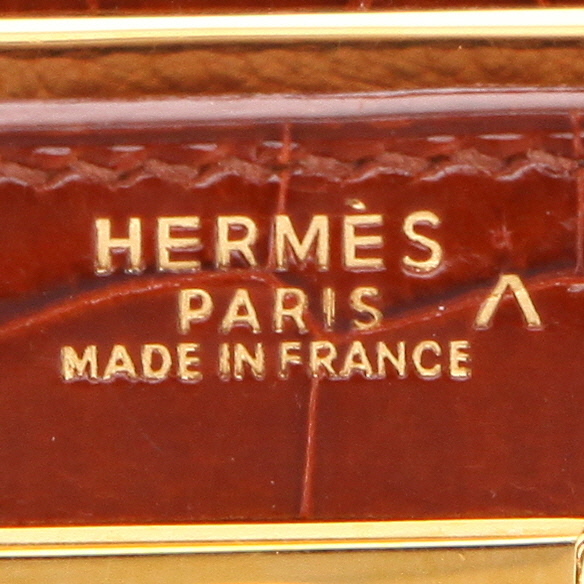 Bolso de mano Hermès  Kelly 32 cm en cocodrilo porosus color coñac - Detail D2